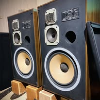 Khomok - Wooden.The Best Neem Wood