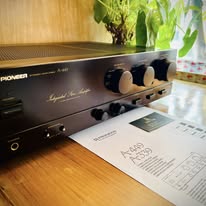 Yamaha F310 Acoustic Guitar